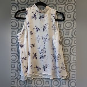 Grayson Threads sleeveless blouse. Size medium.